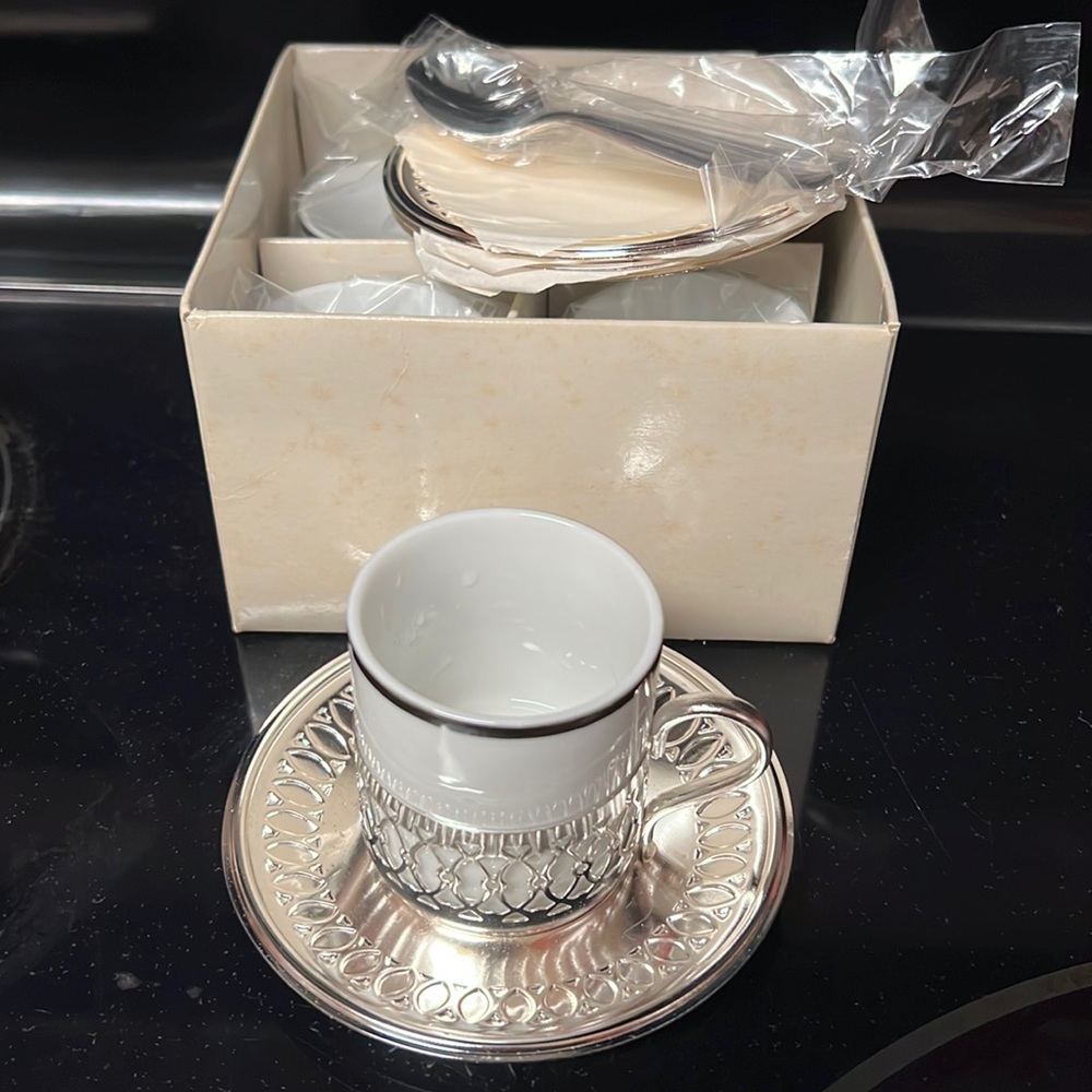Vintage Demitasse Porcelain Expresso Set (4 each)